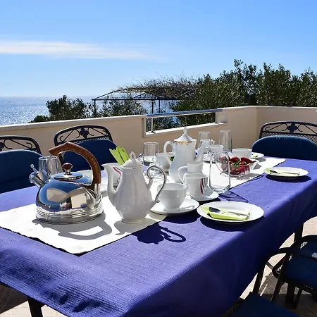 Ivica Apartment *
